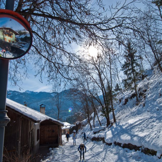 Salita verso Cavalese e lo specchio